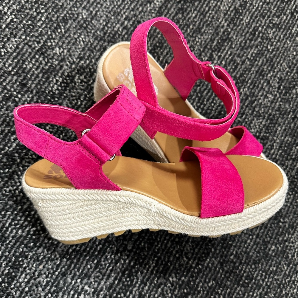 Sorel Pink and Cream Wedge Sandal BNIB